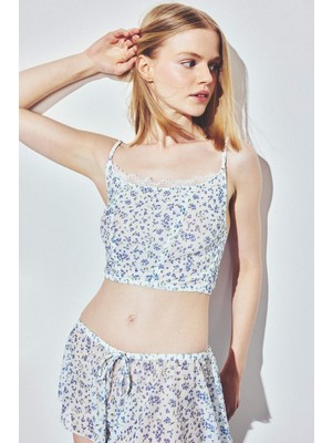 DeFacto Çiçekli Ince Askılı Dantel Detaylı Açık Mavi Pijama ÜST H7586AX26SP