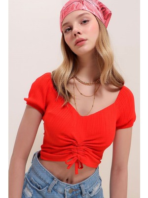 Bacc Mercan V Yaka Büzgülü Kısa Kol Crop Bluz