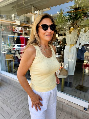 Qu Style U Yaka Yakası Taşlı Sarı Pamuk Bluz