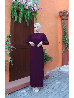 Komple Piliseli ve Kemerli Uzun Elbise