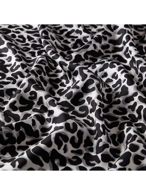 Ipekevi Leopar Desenli Ipek Eşarp 01164-SIYAH