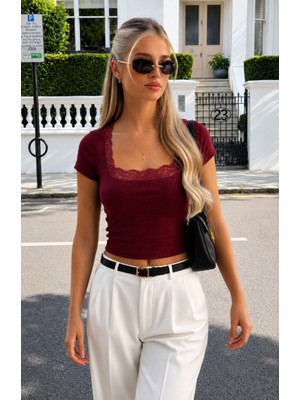 Öz Pamuk Kadın Kare Yaka Dantel Detaylı Viskon Penye Bluz Esnek Slim Fit Tişört
