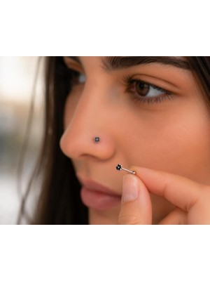 925 Ayar Gümüş Burun Hızması Siyah Çiçek Desenli Minimal Nose Stud Kadın Erkek Unisex 8 mm