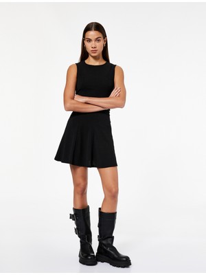 Koton Slim Fit Kolsuz Bisiklet Yaka Mini Elbise