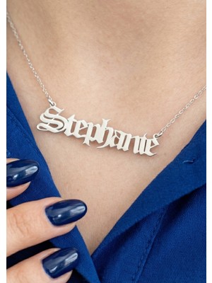 İryum İsimli Altın Kişiye Özel Gotik Font Kolye -14 Ayar
