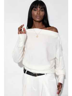Hiccup Kadınlar Busem Kadın Düz Bisiklet Yaka Sweatshirt Beyaz
