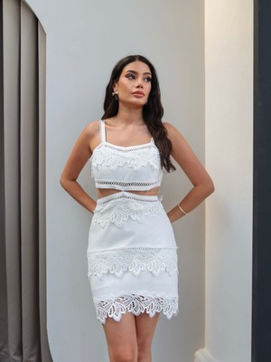 Esra Helvacı Bel Dekolteli Dantelli Mini Elbise