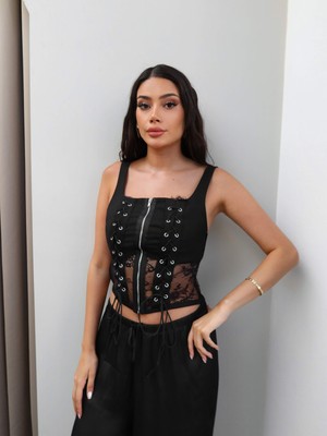 Esra Helvacı Kuşgözü Detay Dantelli Korse Bluz