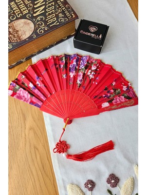 Cinderella Geleneksel Çin Düğümü Motifli Inci Püsküllü Sakura Çiçeği Desen Kırmızı El Yelpazesi 23CM Hediyelik