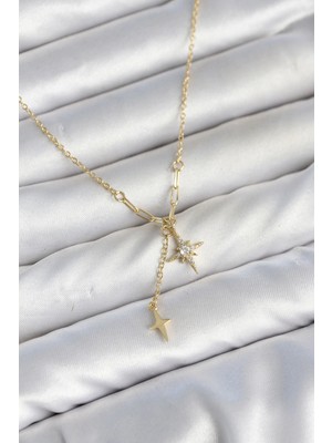 Nemere Pirinç Gold Renk Zirkon Taşlı Minimal Sallantılı Kutup Yıldızı Model Kadın Kolye TJ-BKO11143