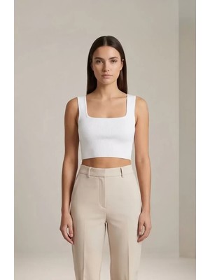 No 35 Concept Kadın Beyaz Kalın Askılı Crop Top Büstiyer – Modern ve Şık Tasarım