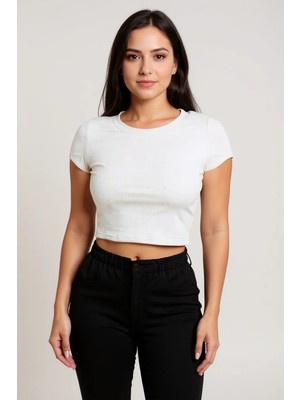 No 35 Concept Kadın Beyaz Yuvarlak Yaka Yarım Kol Crop Top Bluz