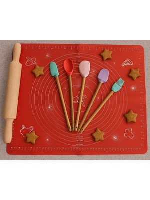 Boy Silikon Hamur Matı ile Birlikte Ahşap Saplı 5 Li Spatula Seti Kolay Kullanım