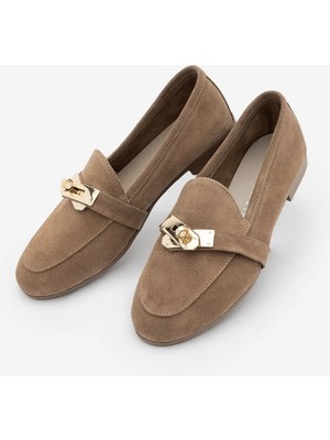 Marjin Kadın Loafer Hakiki Deri Tokalı Makosen Günlük Ayakkabı Nador Camel Süet
