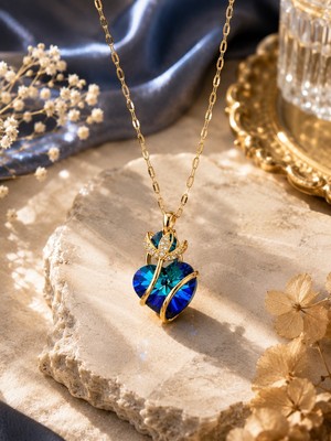 Lia Charm Mavi Kristal Kalp Kolye - Altın Kaplama Zincirli Kadın Kolye