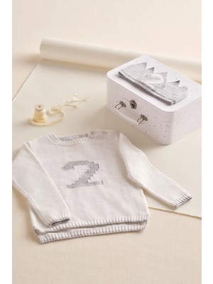 The White Company Organik Pamuk Karışımlı 2 Yaş Doğum Günü Kazak ve Taç Hediye Seti