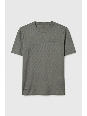 Tommy Life Haki Rahat Form Yüzeyi Dokulu Ön Dikiş Detaylı Erkek T-Shirt - 88437