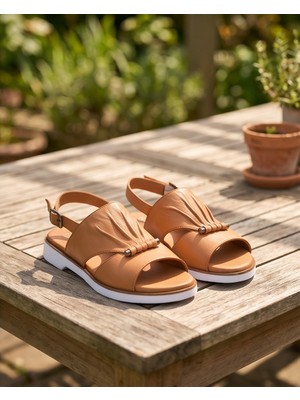 Futsi Shoes Opal Taba Hakiki Deri Bilekten Tokalı Drapeli Kadın Sandalet