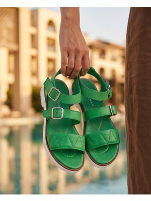 Futsi Shoes Garnet Yeşil Hakiki Deri Çift Toka Detaylı Kadın Sandalet Ayakkabı