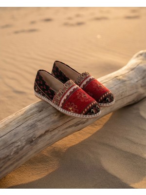 Futsi Shoes Magnolıa Kırmızı Kilim Desenli Hakiki Deri Kadın Etnik Desen Espadril Ayakkabı