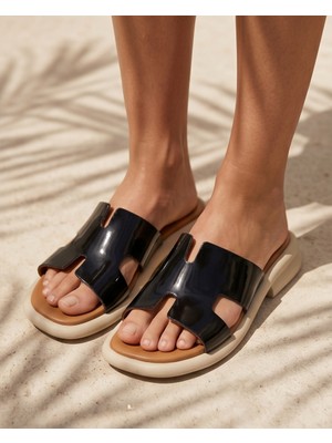 Futsi Shoes Noemıe Siyah Minimal H Kesim Hakiki Deri Rahat Günlük Kadın Terlik