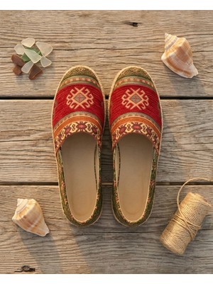 Futsi Shoes Camellıa Yeşil Kilim Desenli Hasır Taban Nakış Detaylı Hakiki Deri Kadın Etnik Desen Espadril Ayakkabı