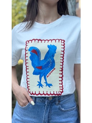 Leilaa Bisiklet Yaka Horoz Baskılı T-Shirt