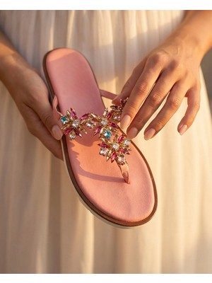 Futsi Shoes Solene Pembe Hakiki Deri Pembe Taş Işlemeli Parmak Arası Kadın Terlik
