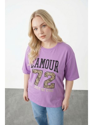 Stil Diva Metalik Baskılı T-Shirt