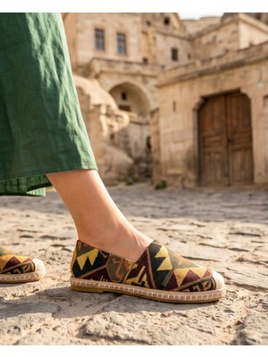 Futsi Shoes Vıola Siyah Hakiki Deri Kilim Desenli Kadın Etnik Desen Espadril Ayakkabı
