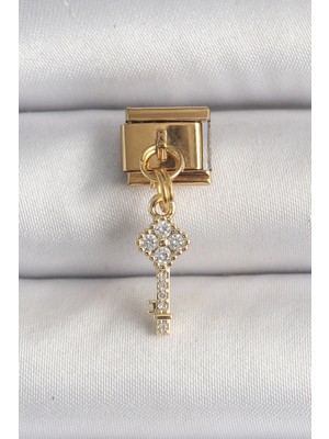 Marsilyan Mey Ithalat® 316L Çelik Gold Renk Sallantı Zirkon Taşlı Anahtar Model Nomination Charm