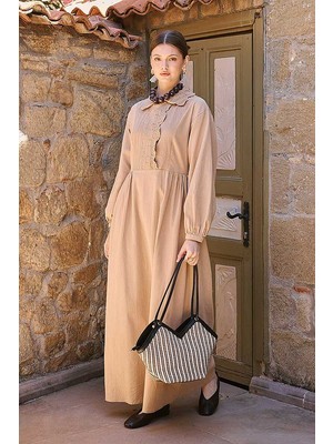 Zülays Brode Detaylı Elbise Camel