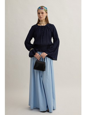 Zülays Beli Gipe Detaylı Bluz Lacivert