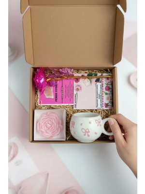 Perry Accessories Pembe Fiyonk Kupa ,pembe Kuvars Doğal Taş Bileklik,şakayık Mum Hediye Sepeti Sevgililer Günü