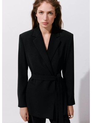Mango Kemerli Kruvaze Blazer Ceket