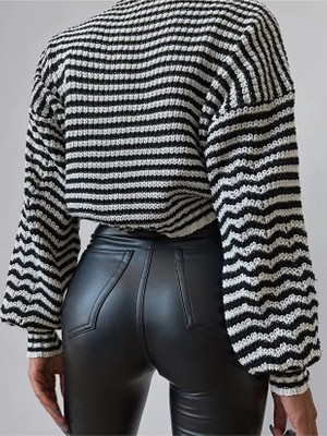 Rönesans Tekstil Çizgili Metal Düğmeli Crop Hırka