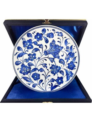 Çini Evi Iznik Çini Tabak  Mavi Lotus ve Çiçek Desenli 18 cm