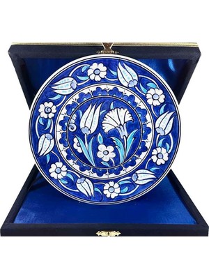 Çini Evi Iznik Çini Tabak  Mavi Lale ve Karanfil Desenli 18 cm