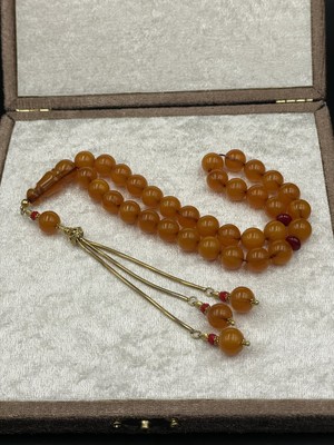 Onurlu Tesbihane Rodajlı Gold Gümüş Aksamlı Sıkma Kehribar Tespih – 10X10 mm | 32 gr