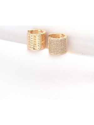 Clariss Nikaa Shop Pirinç Gold Renk Taşlı Minimal Küpe