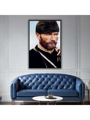 AyrStore Gaagart Metal Çerçeveli Temperli Cam Tablo Yan Açı Kalpaklı Atatürk, 50 x 70