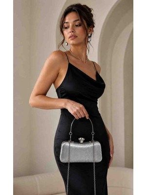 Hegef Bag Kadın Lazer Kumaş Metal Saplı Ekstra Zincir Askılı Özel Tasarım Şık Abiye Portföy Çanta