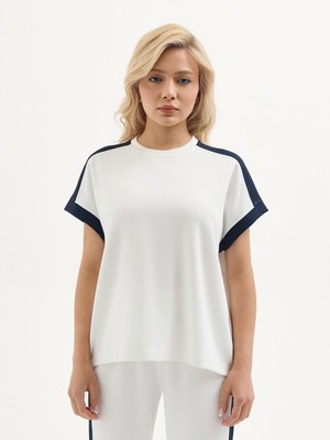Karaca Beyaz Modal Karışımlı Lacivert Detaylı Sweatshirt