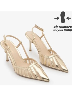 Marjin Kadın Stiletto Sivri Burun Arkadan Bantlı Şerit Detaylı Fileli Ince Klasik Topuklu Ayakkabı Sivon Altın