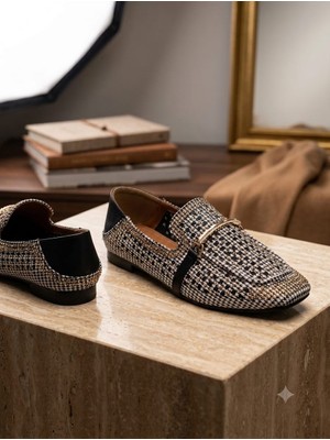 Guja 26Y467-11 Kadın Taş ve Toka Detaylı Fileli Loafer Babet