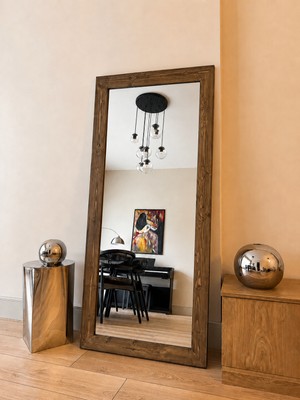 Effe Yapı Dekor Doğal Ahşap Çerçeveli 180X80 cm ( Ceviz ) Ayaklı Boy Aynası