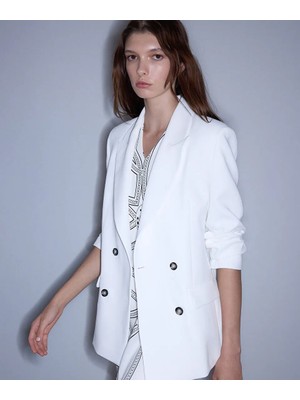 İpekyol Kontrast düğmeli kruvaze blazer IS1260106069096