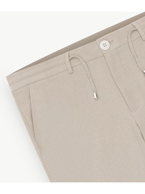 Altınyıldız Classics Erkek Bej Slim Fit Dar Kesim Beli Bağlamalı Yan Cep Gofre Desenli Pantolon