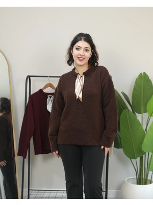 Luxee Yakası Fular Detaylı Yumuşak Dokulu Kışlık Triko Kazak
