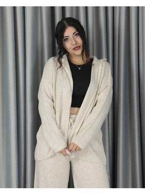 Luxee Yumuşak Dokulu Oversize Standart Triko Takım